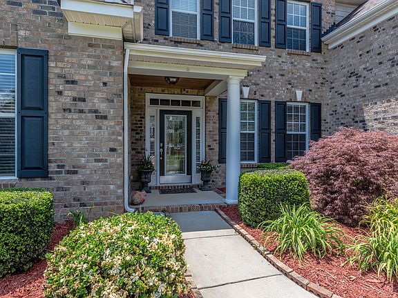 3rd image of 6303 Archerfield Ct