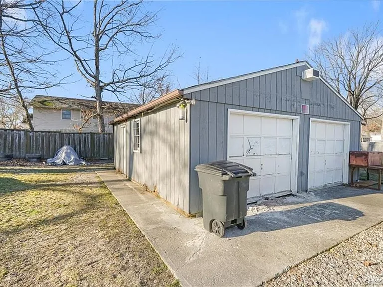 127 Highland Ave #1 — Photo 18