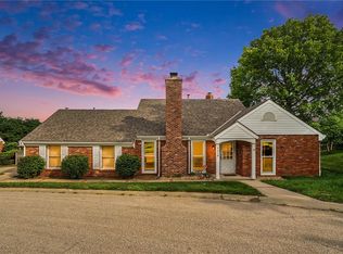 4010 Vintage Ct, Lawrence, KS 66047