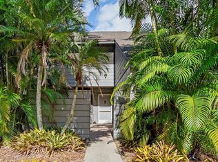 3237 Golden Eagle Ln, Sarasota, FL 34231