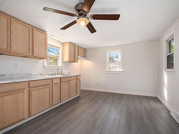 5th image of 1638 Superior St