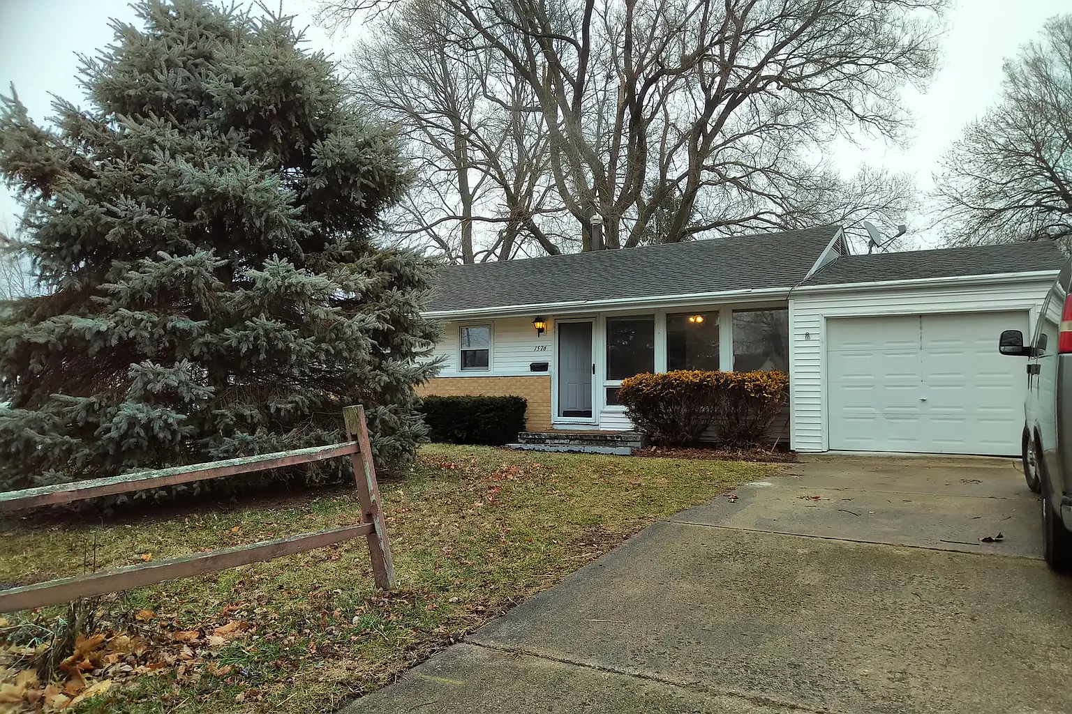 1576 Eater Dr photo 1