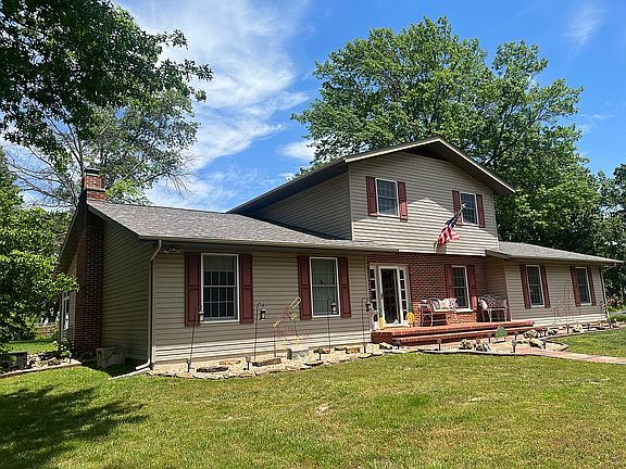 2nd image of 625 Cypress Ln
