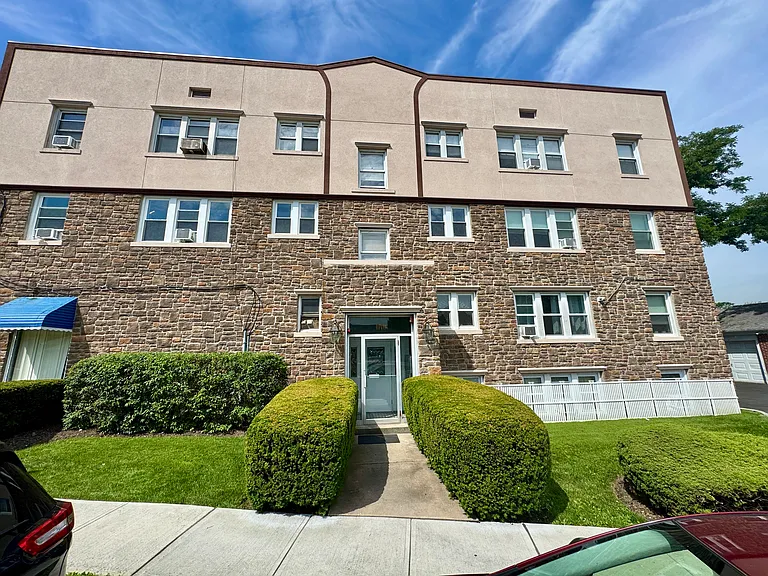 1140 Edgewood Pkwy #9 — Photo 17