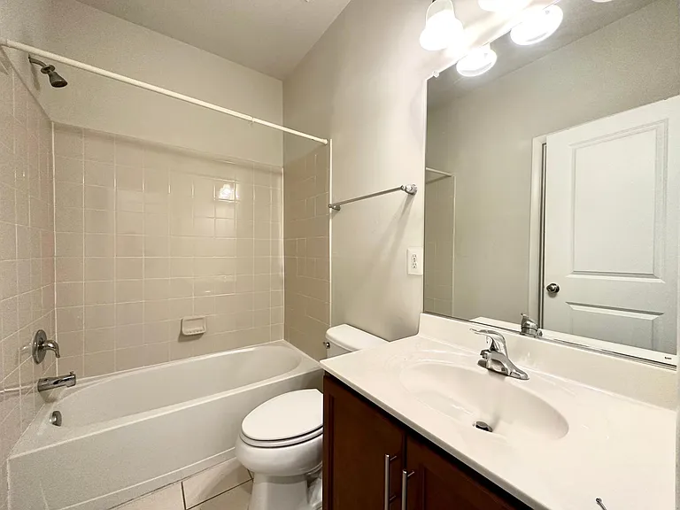 127 Decoverly Dr — Photo 36