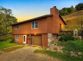 406 Adams St, Brownsville, MN 55919