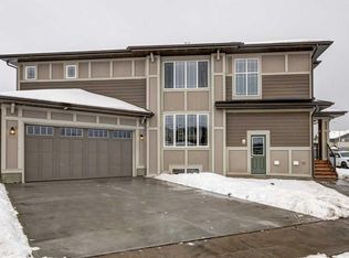 9 NE Magnolia Path SE, Calgary, AB T3M3T4