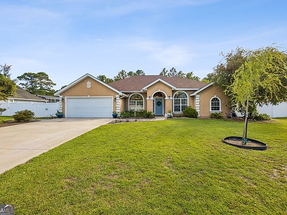 3rd image of 348 Deerwood Village Dr