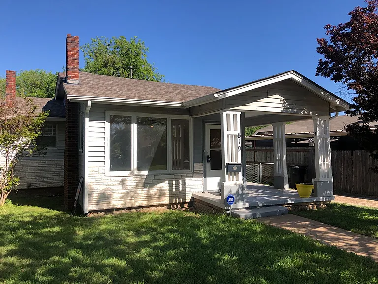 619 Poplar St — Photo 18