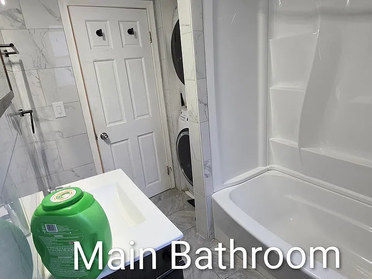 304 Park St #1 — Photo 9