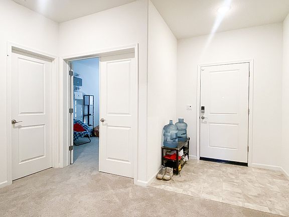 5th image of 660 Cheshire Dr