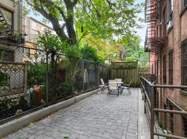 11 Sterling Place image 15 of 15