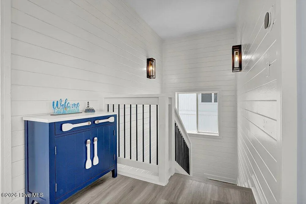 4 bed, 2.5 bath, 1942 sqft, $2,900 — Photo 4