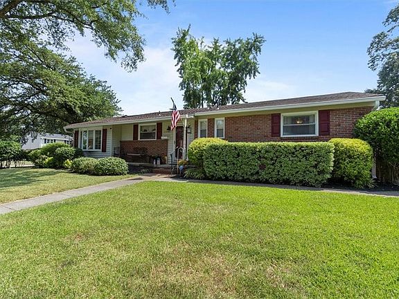 5th image of 1637 Tallwood Ct