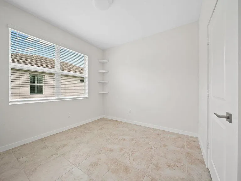 3521 SW Blackberry Ln — Photo 21