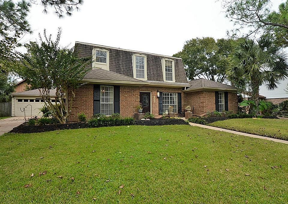 1st image of 16335 Clearcrest Dr
