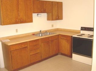 712 Bush St APT 2, Red Wing, MN 55066