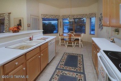 4th image of 848 S Lucinda Dr