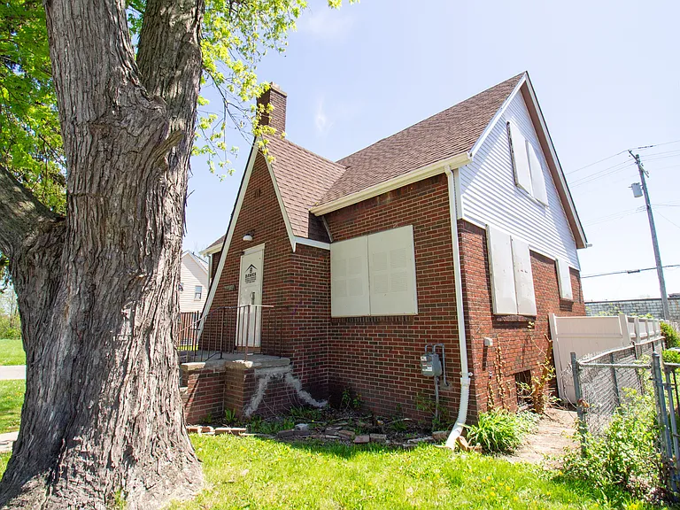 15340 Evanston St — Photo 18