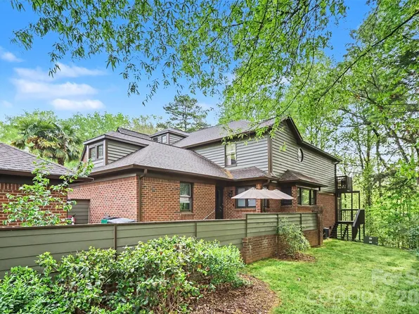 7443 Newmans Ln, Charlotte, NC 28270