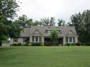 3665 Meadow Dr, Hopkinsville, KY 42240
