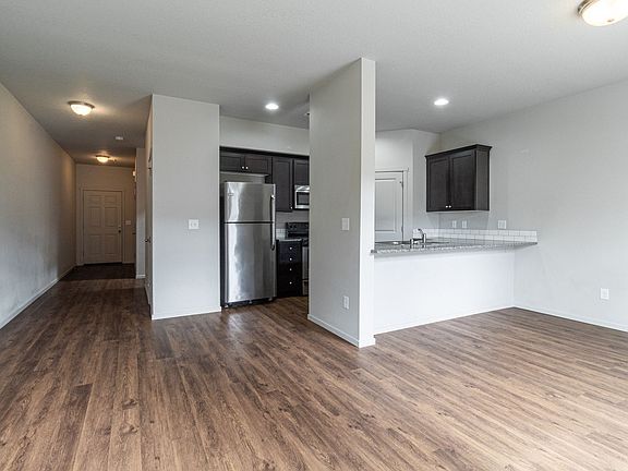 5th image of 11502 NE 125th Ave