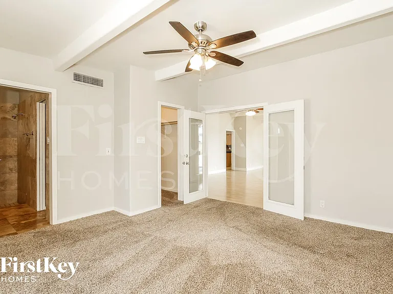 2028 W Schell Dr — Photo 9