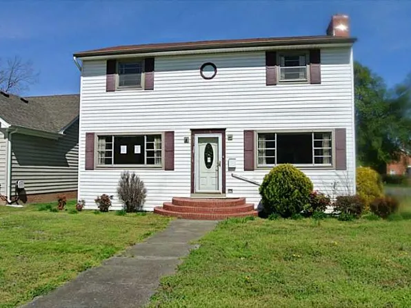 112 Powhatan Pkwy, Hampton, VA 23661