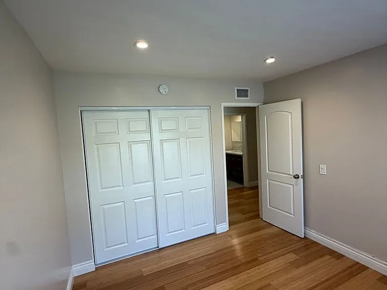 927 Redlen Ave — Photo 38