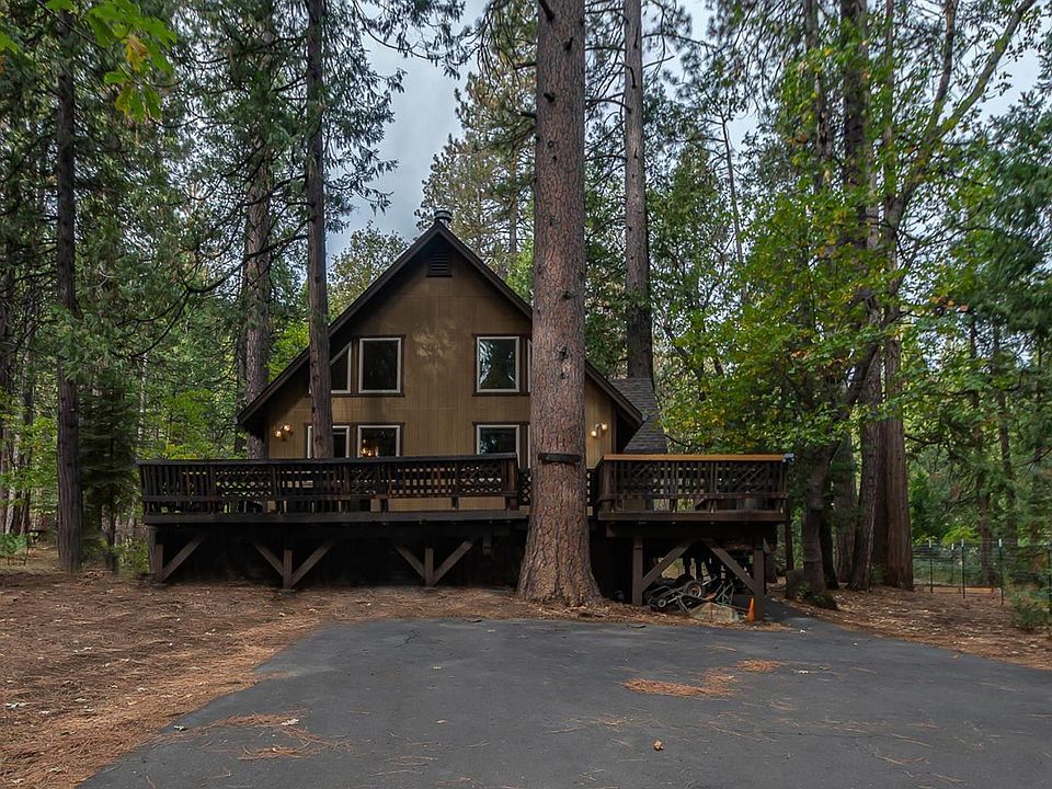 1st image of 2552 Black Oak Dr