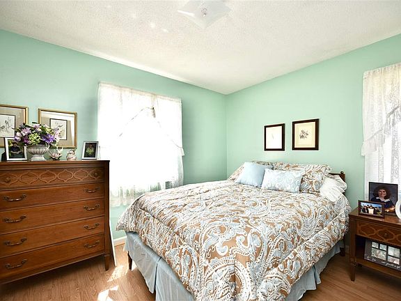 4th image of 4467 Lee Dr NW