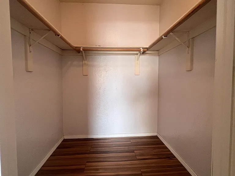 1070 Meadowlark Ct SE #1 — Photo 7