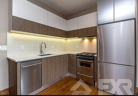 4th image of 853 Willoughby Ave #3BA
