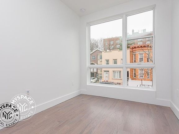 4th image of 254 E 28th St #4A