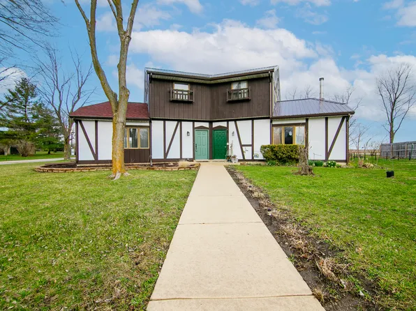 101 Sun St #A, Cabery, IL 60919