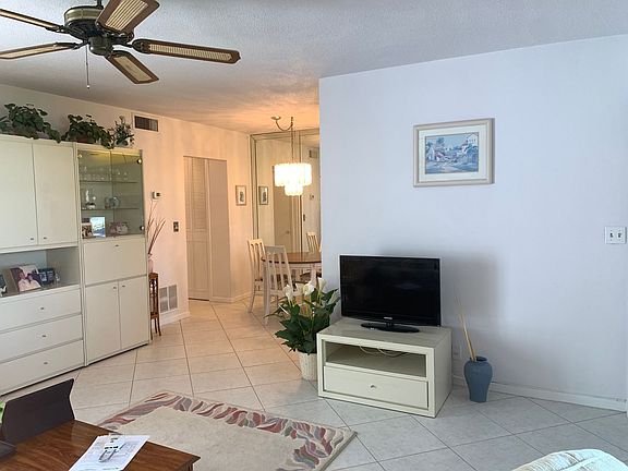 4th image of 224 Hibiscus Ave APT 351