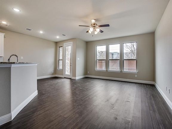 4th image of 3008 Galveston St