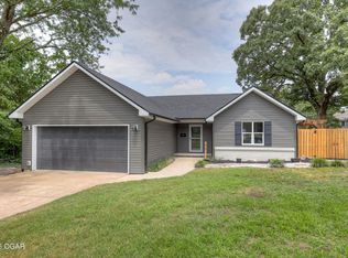 915 W Kensington Rd, Joplin, MO 64801