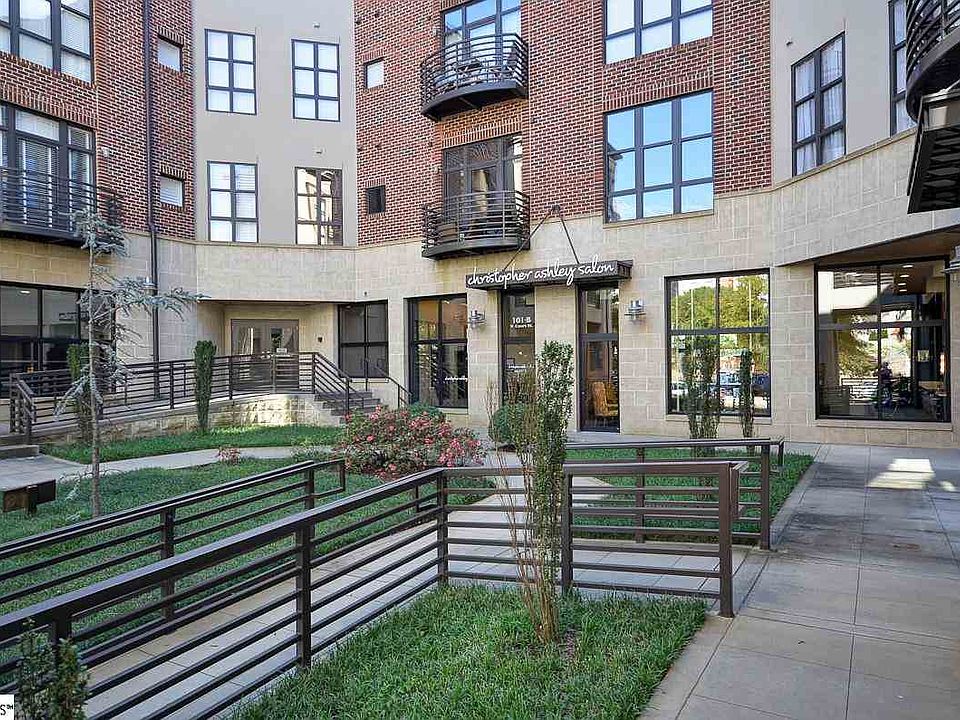 1st image of 101 W Court St Unit 216