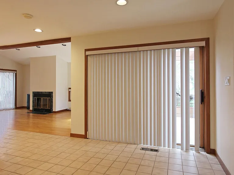 6872 Melrose Dr — Photo 10