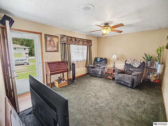 3rd image of 1000 SW 24th St
