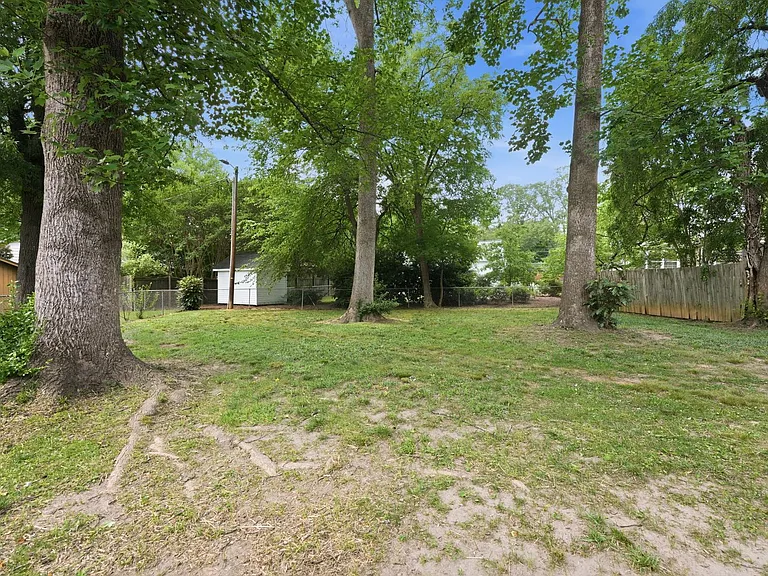 1515 Woodland Ave — Photo 28