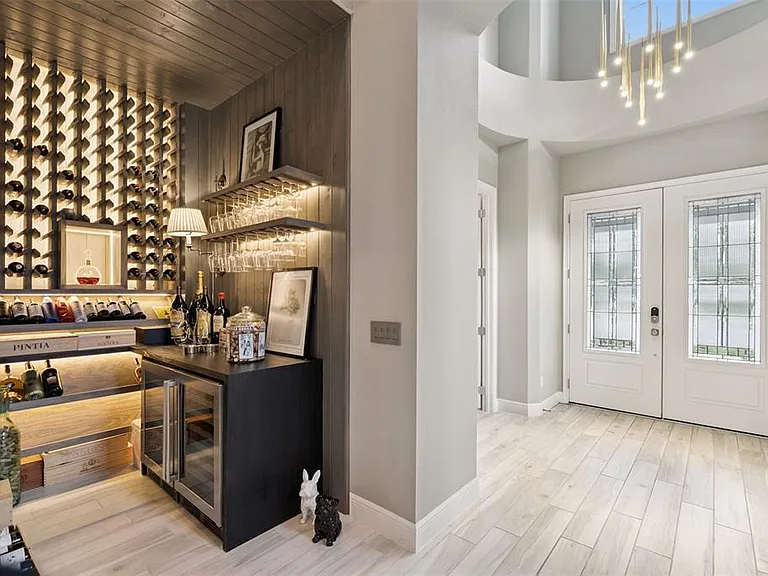 7556 John Hancock Dr — Photo 6