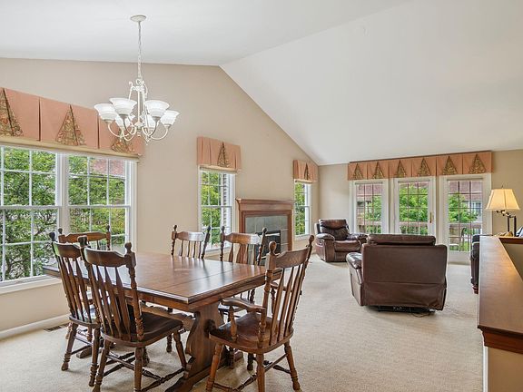 3rd image of 207 Pierce Lake Dr