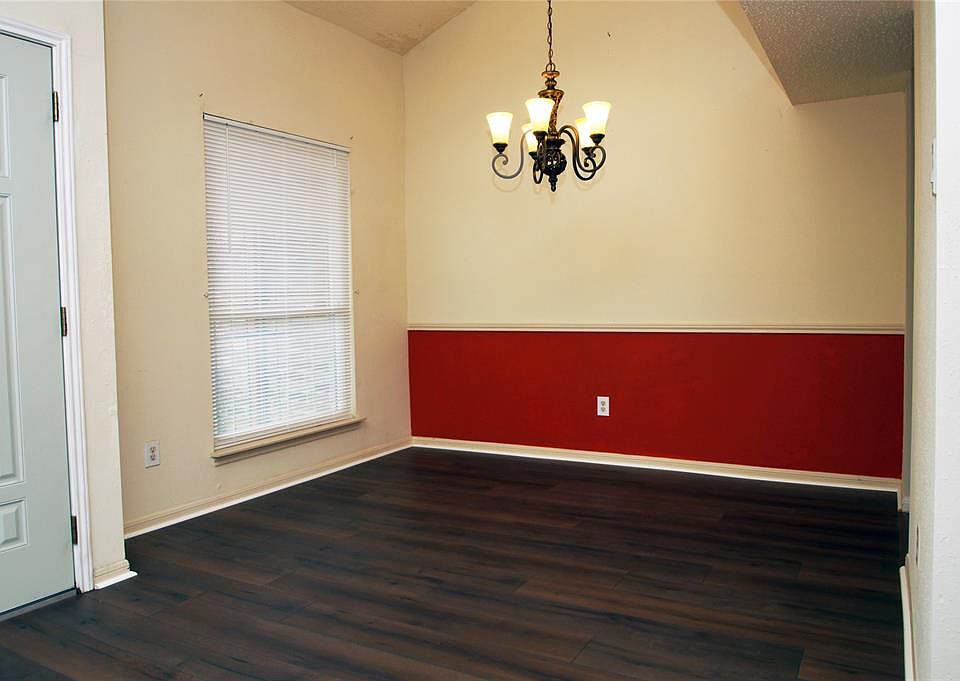 1st image of 554 Lynnwood Dr