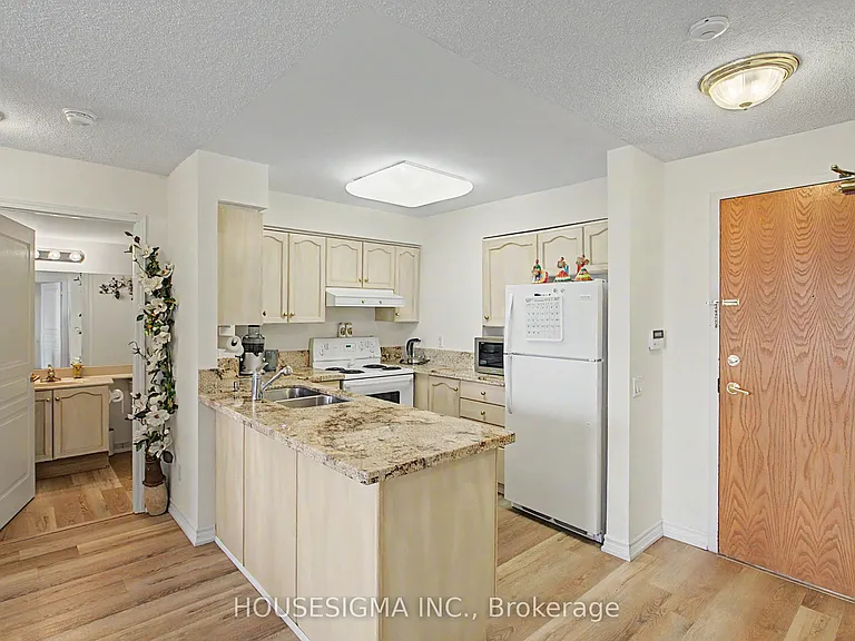 9 Northern Heights Dr #711 — Photo 8