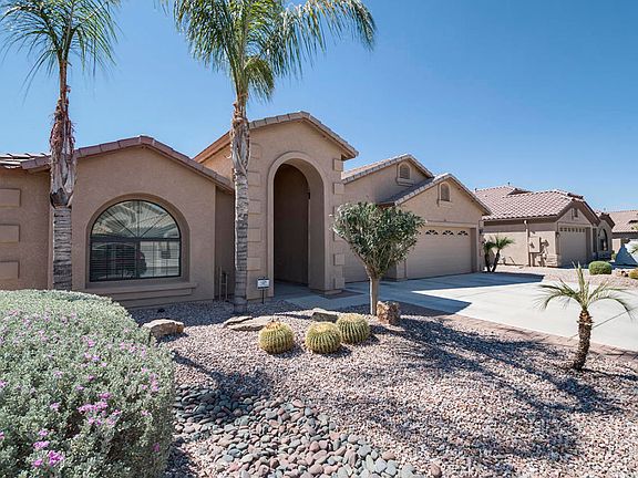 3rd image of 939 E Teakwood Dr