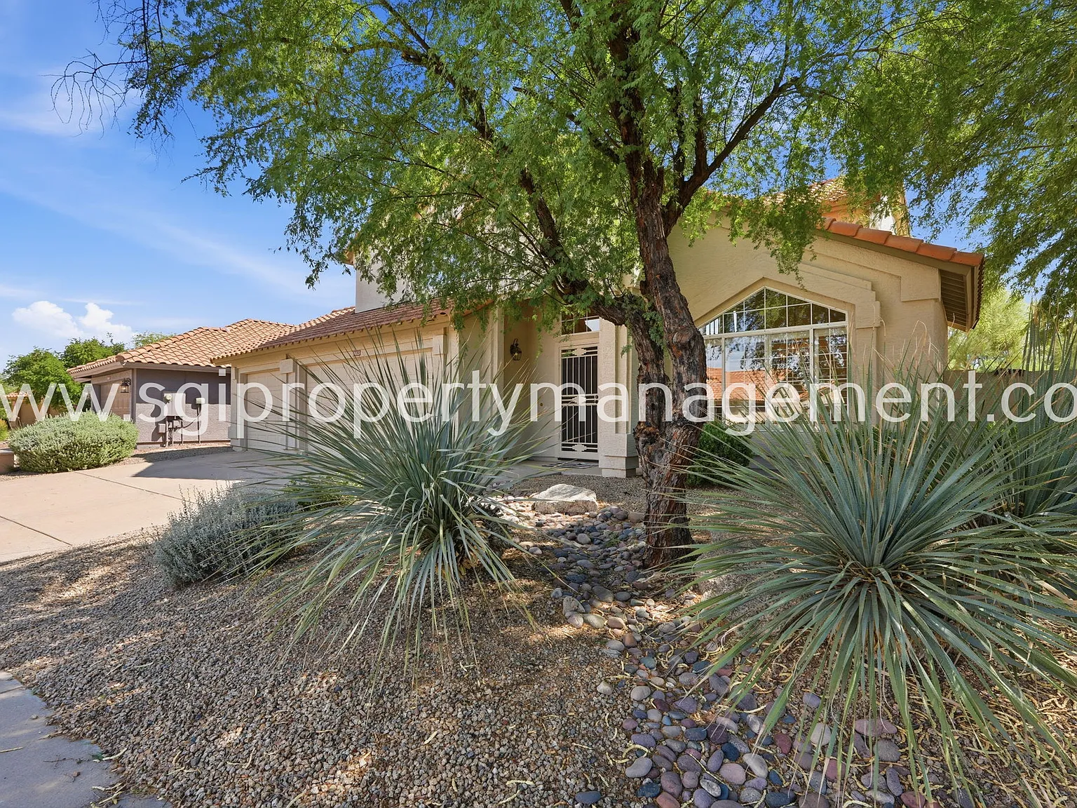 Tatum Ranch home with private pool — Photo 3