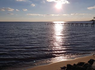 6948 Santa Clara Dr, Navarre, FL 32566
