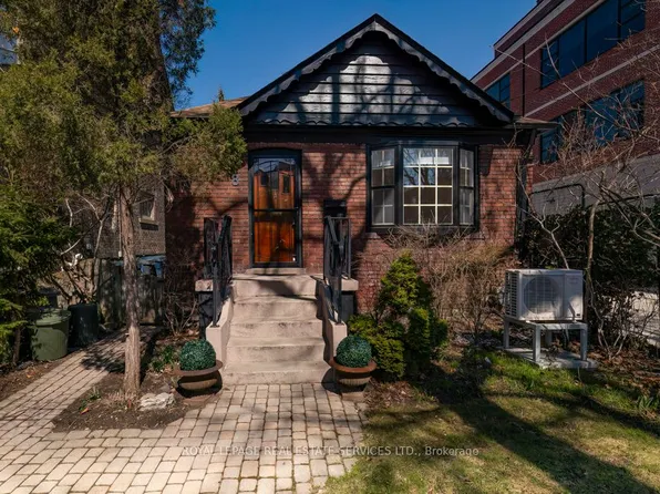 8 Macpherson Ave, Toronto, ON M5R 1W8